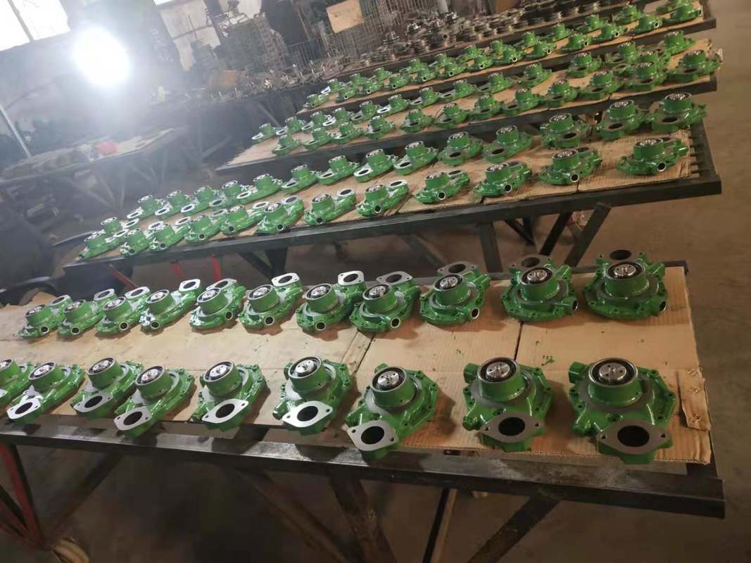 John Deere waterpomp RE505980 RE505981 voor 5410 5420 5510 5520 tractor